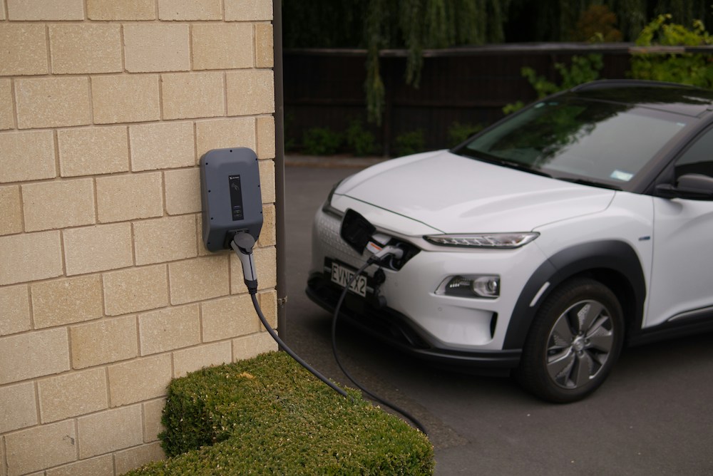 cuál es el coste de instalar un cargador eléctrico
